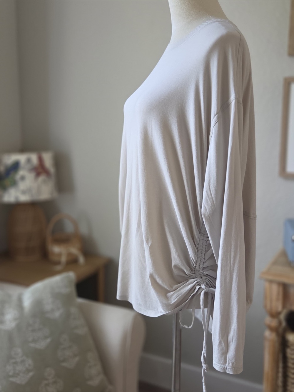 lululemon athletica Long Sleeve Ruched Side Top - Light Taupe